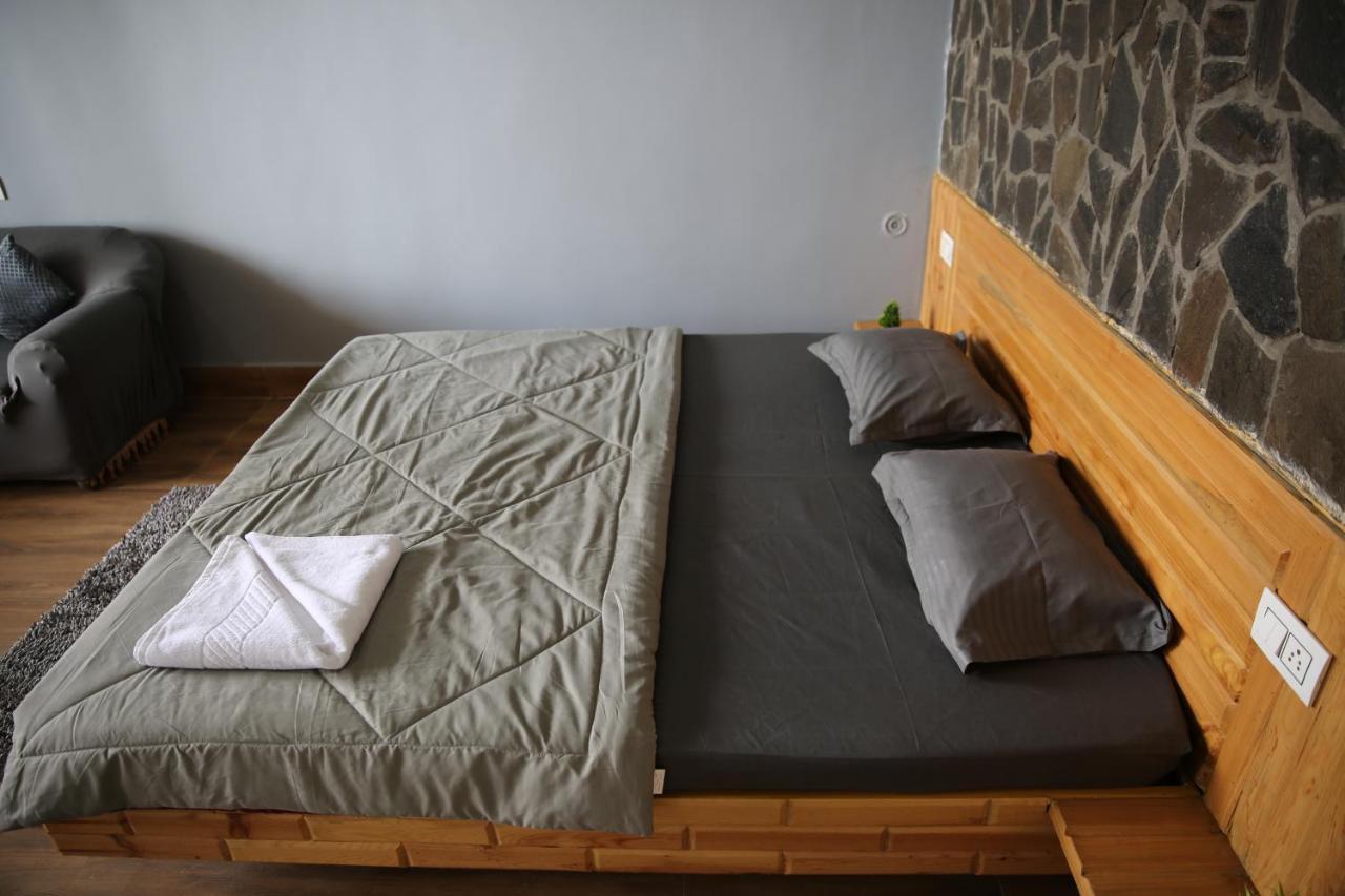 The Buransh Inn Almora Bagian luar foto